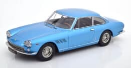kk scale - 1:18 ferrari 330 gt 2+2 1964 light blue metallic