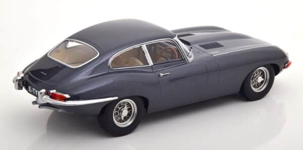 kk scale - 1:18 jaguar e-type coupe series 1 1961 grey metallic beige interior rhd (500)