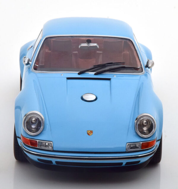 kk scale - 1:18 singer 911 coupe light blue/orange