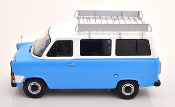 kk scale - 1:18 ford transit bus 1965 w/roof rack blue /white