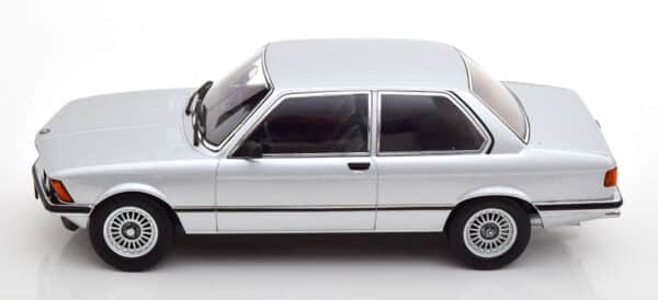 kk scale - 1:18 bmw 323i e21 1978 silver
