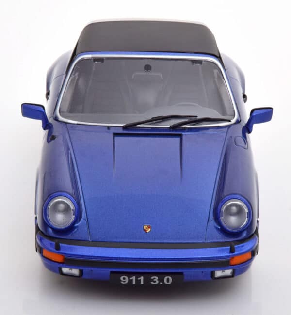 kk scale - 1:18 porsche 911 carrera 3.0 targa 1977 blue metallic w/removable targa roof