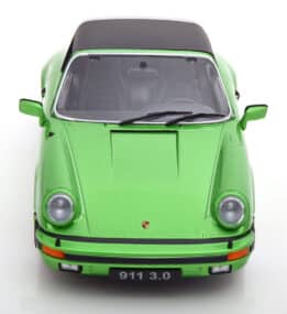 kk scale - 1:18 porsche 911 carrera 3.0 targa 1977 green metallic w/removable targa roof
