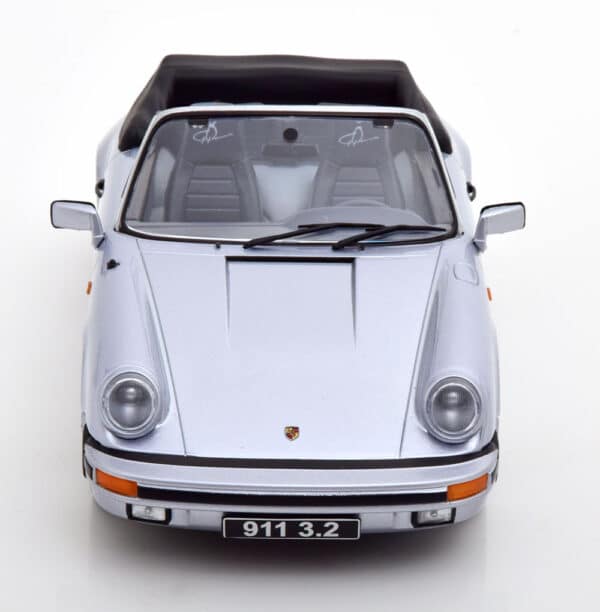kk scale - 1:18 porsche 911 3.2 cabrio 1988 250 000th 911 silver grey w/removable softtop