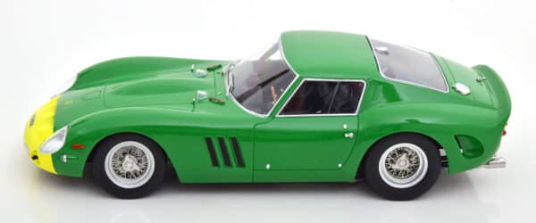 kk scale - 1:18 ferrari 250 gto 1962 green/yellow (w/4 x different decal sets)