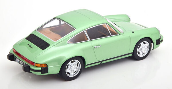 kk scale - 1:18 porsche 911 coupe 1978 light green metallic