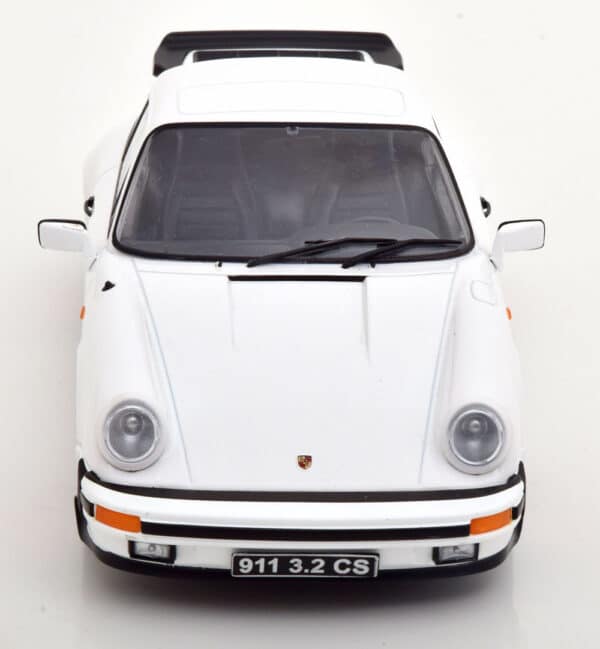 kk scale - 1:18 porsche 911 carrera 3.2 white/red clubsport 1989