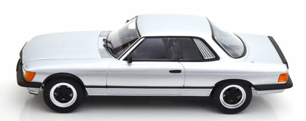 KK Scale - 1:18 Mercedes-Benz 500 SLC 6.0 AMG C107 Silver (1985) 8 KK Scale - 1:18 Mercedes-Benz 500 SLC 6.0 AMG C107 Silver (1985)