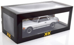 KK Scale - 1:18 Mercedes-Benz 500 SLC 6.0 AMG C107 Silver (1985) 11 KK Scale - 1:18 Mercedes-Benz 500 SLC 6.0 AMG C107 Silver (1985)