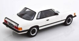 kk scale - 1:18 mercedes-benz 500 slc 6.0 amg c107 white (1985)