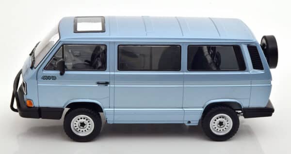 kk scale - 1:18 vw bus t3 syncro 1987 light blue metallic