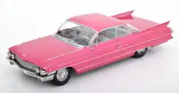 KK Scale - 1:18 Cadillac DeVille Serie 62 Coupé 1961 Rosa Metálico