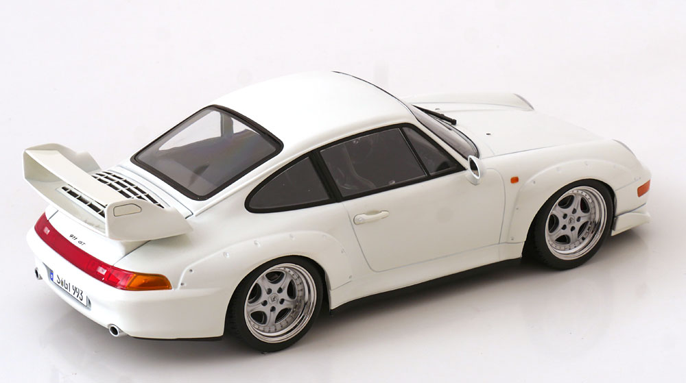 KK Scale 1:18 Porsche 911 (993) GT2 with Speedline Rims 1996 White (KKDC181424S) Diecast Model 2 KK Scale 1:18 Porsche 911 (993) GT2 with Speedline Rims 1996 White (KKDC181424S) Diecast Model - Image 2