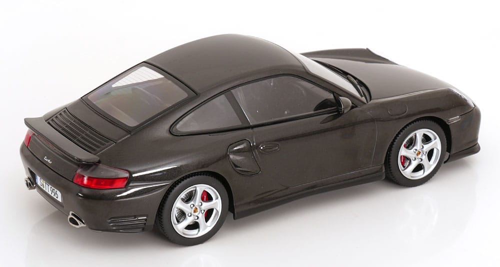KK Scale 1:18 Porsche 911 (996) Turbo 2000 Black Metallic (KKDC181472) Diecast Model 2 KK Scale 1:18 Porsche 911 (996) Turbo 2000 Black Metallic (KKDC181472) Diecast Model - Image 2