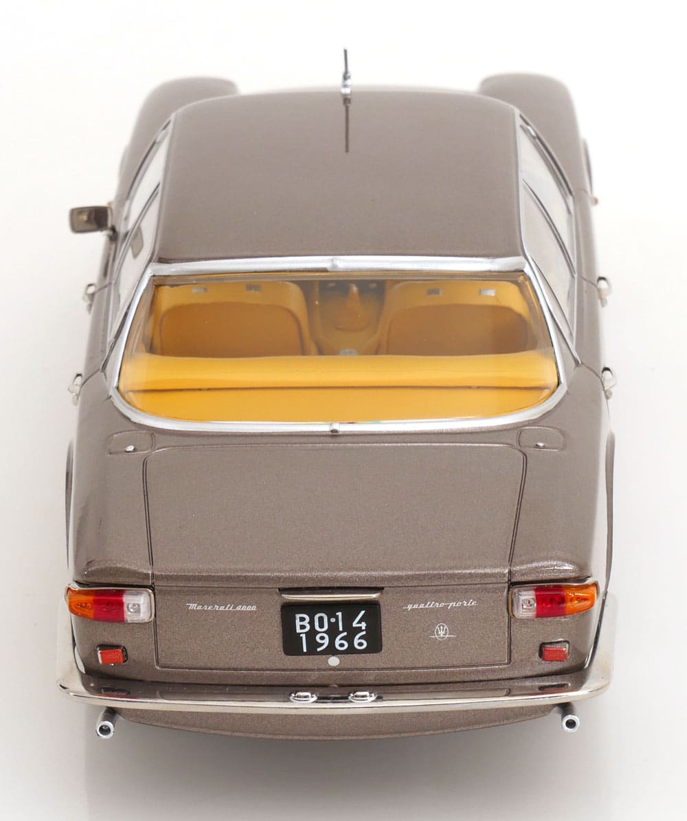 KK Scale 1:18 Maserati Quattroporte I 1965 Grey Metallic (KKDC181511) Diecast Model 5 KK Scale 1:18 Maserati Quattroporte I 1965 Grey Metallic (KKDC181511) Diecast Model - Image 5