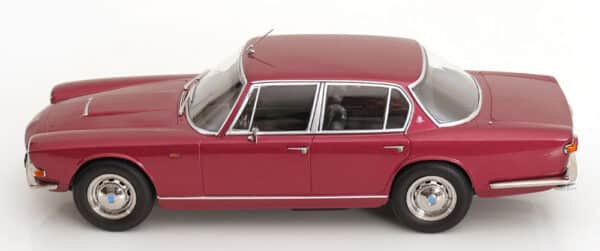 KK Scale 1:18 Maserati Quattroporte I 1965 Red Metallic (KKDC181512) Diecast Model 8 KK Scale 1:18 Maserati Quattroporte I 1965 Red Metallic (KKDC181512) Diecast Model