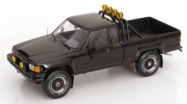 KK Scale 1:18 Toyota Hilux 1985 Black Back to the Future III (KKDC181561) Diecast Model