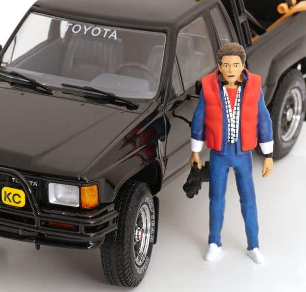 KK Scale 1:18 Toyota Hilux 1985 Black Back to the Future III (KKDC181561) Diecast Model 14 KK Scale 1:18 Toyota Hilux 1985 Black Back to the Future III (KKDC181561) Diecast Model