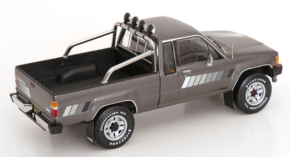 KK Scale 1:18 Toyota Hilux 1985 Grey Metallic (KKDC181563) Diecast Model 2 KK Scale 1:18 Toyota Hilux 1985 Grey Metallic (KKDC181563) Diecast Model - Image 2