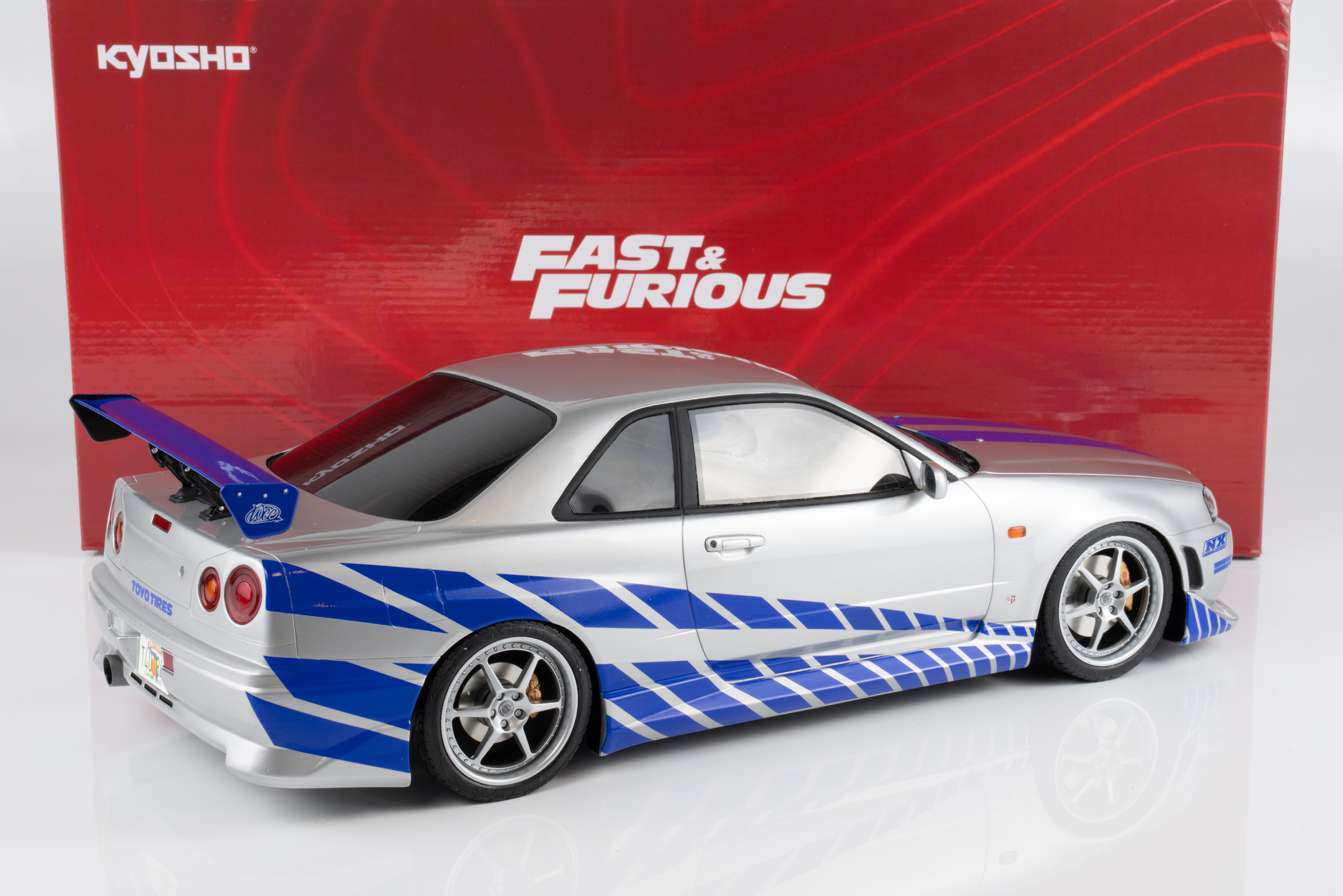 Kyosho 1:12 Nissan Skyline GT-R (R34) Brian O'Connor Fast & Furious 2001 (KSR12007A) Resin Model 2 Kyosho 1:12 Nissan Skyline GT-R (R34) Brian O'Connor Fast & Furious 2001 (KSR12007A) Resin Model - Image 2