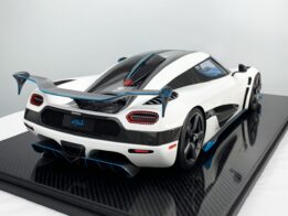 FrontiArt - 1:8 Koenigsegg Agera RS1 Pearl White - Limited Edition Resin Model