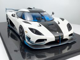 FrontiArt - 1:8 Koenigsegg Agera RS1 Pearl White - Limited Edition Resin Model