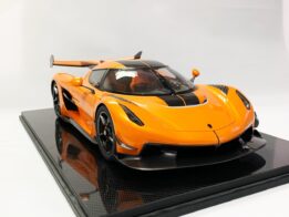 Koenigsegg Jesko Tang Orange FrontiArt 7 Large