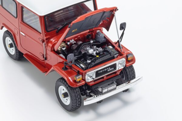 Kyosho 1:18 Land Cruiser Toyota 40 Van Red.6