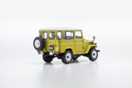 Kyosho 1:18 Toyota Land Cruise Yellow Diecast Model.11