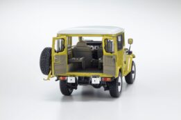 Kyosho 1:18 Toyota Land Cruise Yellow Diecast Model.2