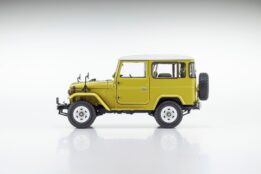 Kyosho 1:18 Toyota Land Cruise Yellow Diecast Model.4