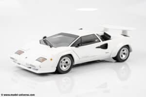 Kyosho - 1:18 Lamborghini Countach LP400 S White 1980 - Diecast Model