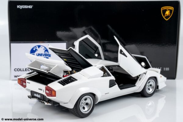 Kyosho - 1:18 Lamborghini Countach LP400 S White 1980 (KS08320WFL) Diecast Model 21 Kyosho - 1:18 Lamborghini Countach LP400 S White 1980 - Diecast Model
