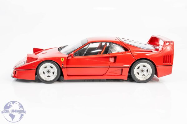 Kyosho - 1:18 Ferrari F40 Red 1987 - Diecast Model 19 Kyosho - 1:18 Ferrari F40 Red 1987 - Diecast Model