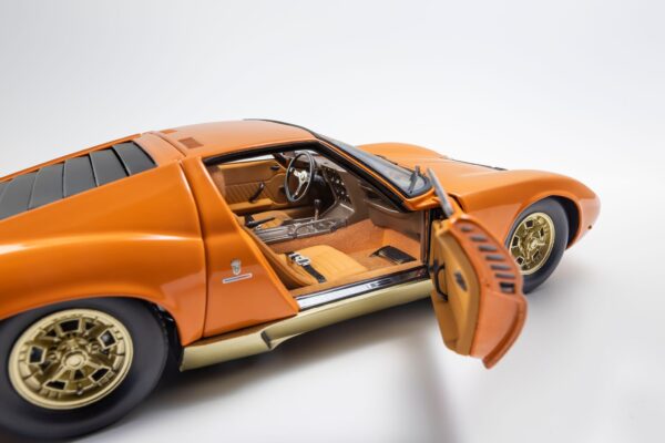 Kyosho 1:18 Lamborghini Miura P400 Orange (KS08314PB)