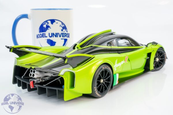 LCD - 1:18 Pagani Huayra R Green - Limited Edition Diecast Model