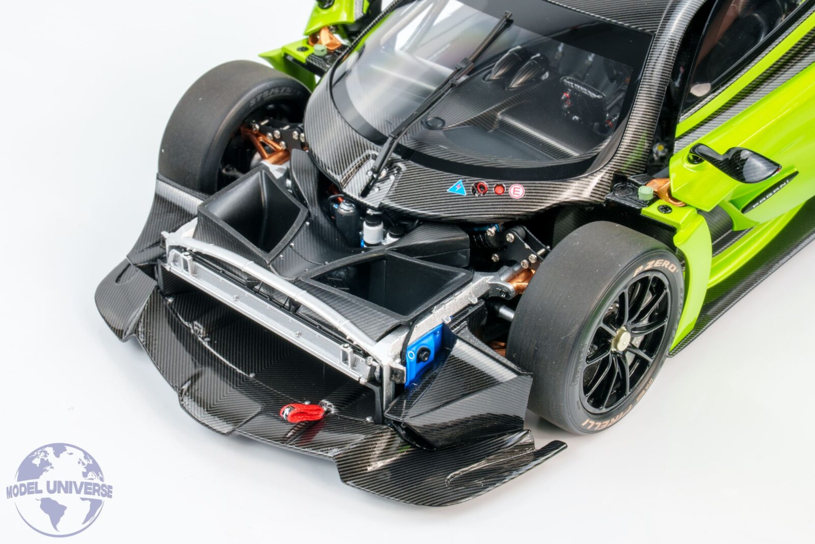 LCD 1:18 Pagani Huayra R Green (LCD18012-GR) Limited Edition