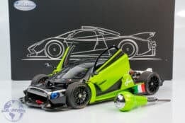 LCD - 1:18 Pagani Huayra R Green - Limited Edition Diecast Model