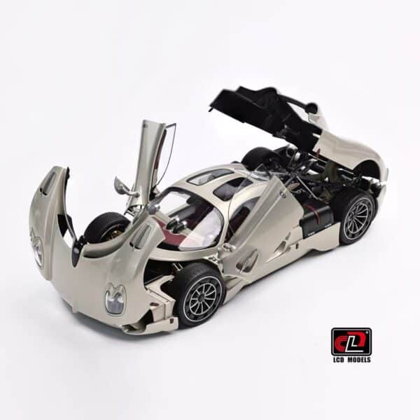 LCD - 1:18 Pagani Utopia Rinascimento Lucido - Diecast Model
