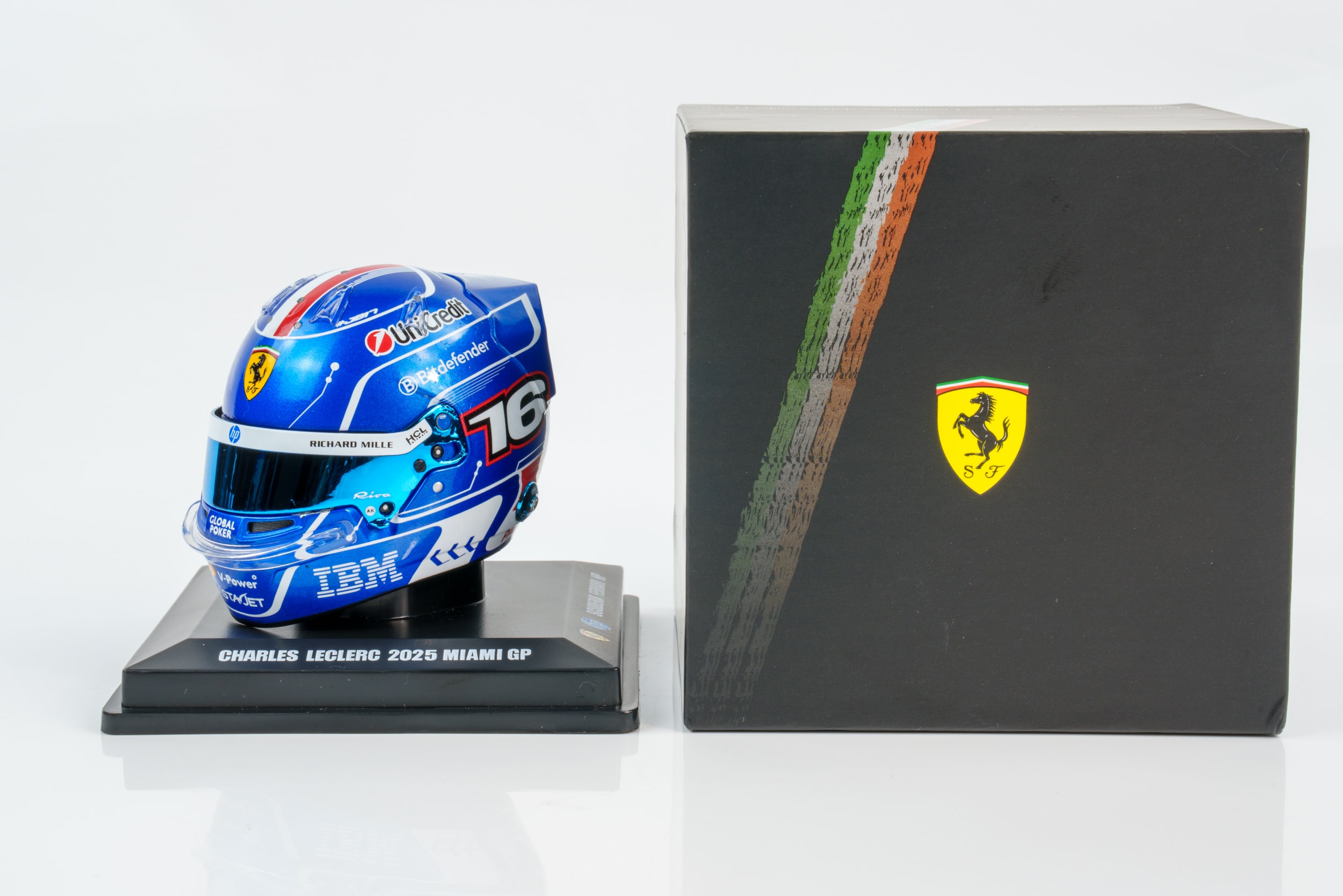 Looksmart - 1:5 Charles Leclerc Scuderia Ferrari Miami GP 2025 - Helmet Replica 1 Looksmart - 1:5 Charles Leclerc Scuderia Ferrari Miami GP 2025 - Helmet Replica