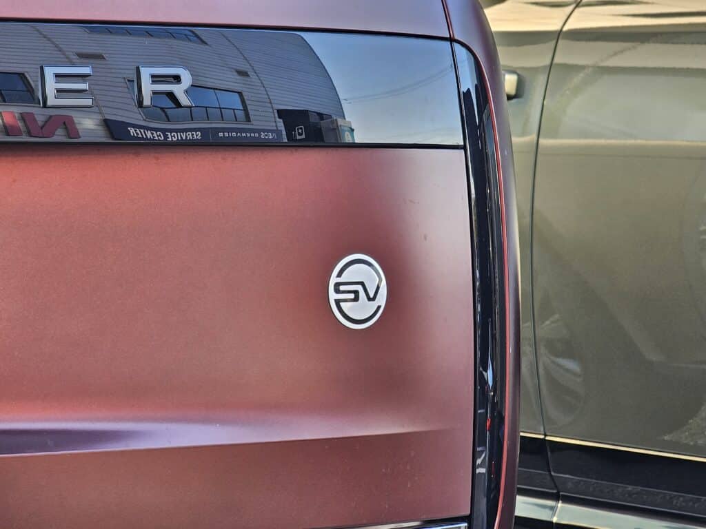 Pre-Order the GT Spirit – 1:18 Range Rover P615 SV Blue 2024 – Resin Model