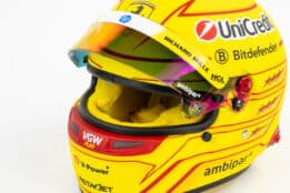 Bell - 1:2 Lewis Hamilton Ferrari F1 2025 - Helmet Replica