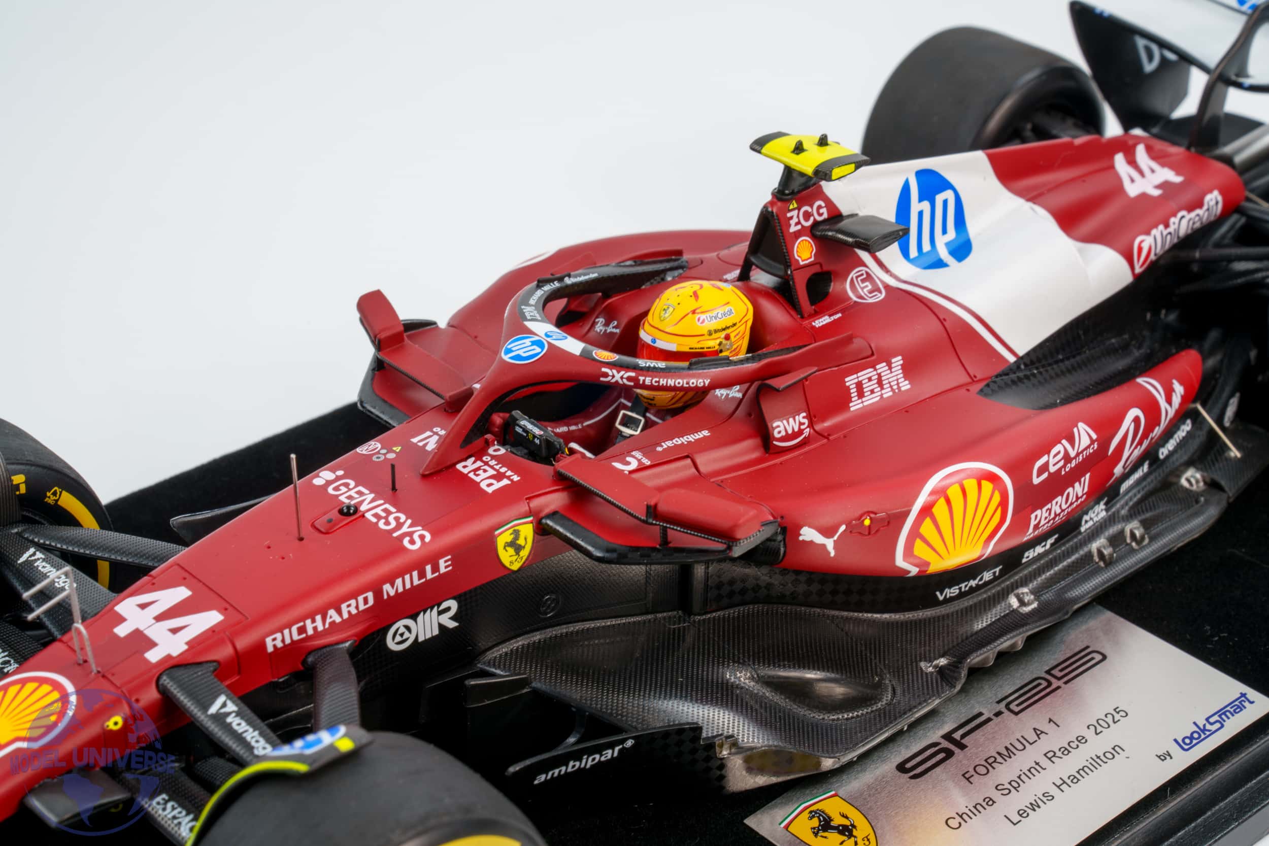 Looksmart - 1:18 Ferrari SF-25 No.44 Lewis Hamilton Winner Sprint Race China 2025 - Resin Model 6 Looksmart - 1:18 Ferrari SF-25 No.44 Lewis Hamilton Winner Sprint Race China 2025 - Resin Model