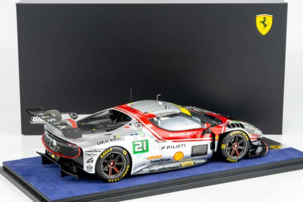 Looksmart - 1:18 Ferrari 296 LMGT3 No.21 AF Corse 2nd 24h Le Mans 2025 (LS18LM056) Resin Model 11 Looksmart - 1:18 Ferrari 296 LMGT3 No.21 AF Corse 2nd 24h Le Mans 2025 (LS18LM056) Resin Model