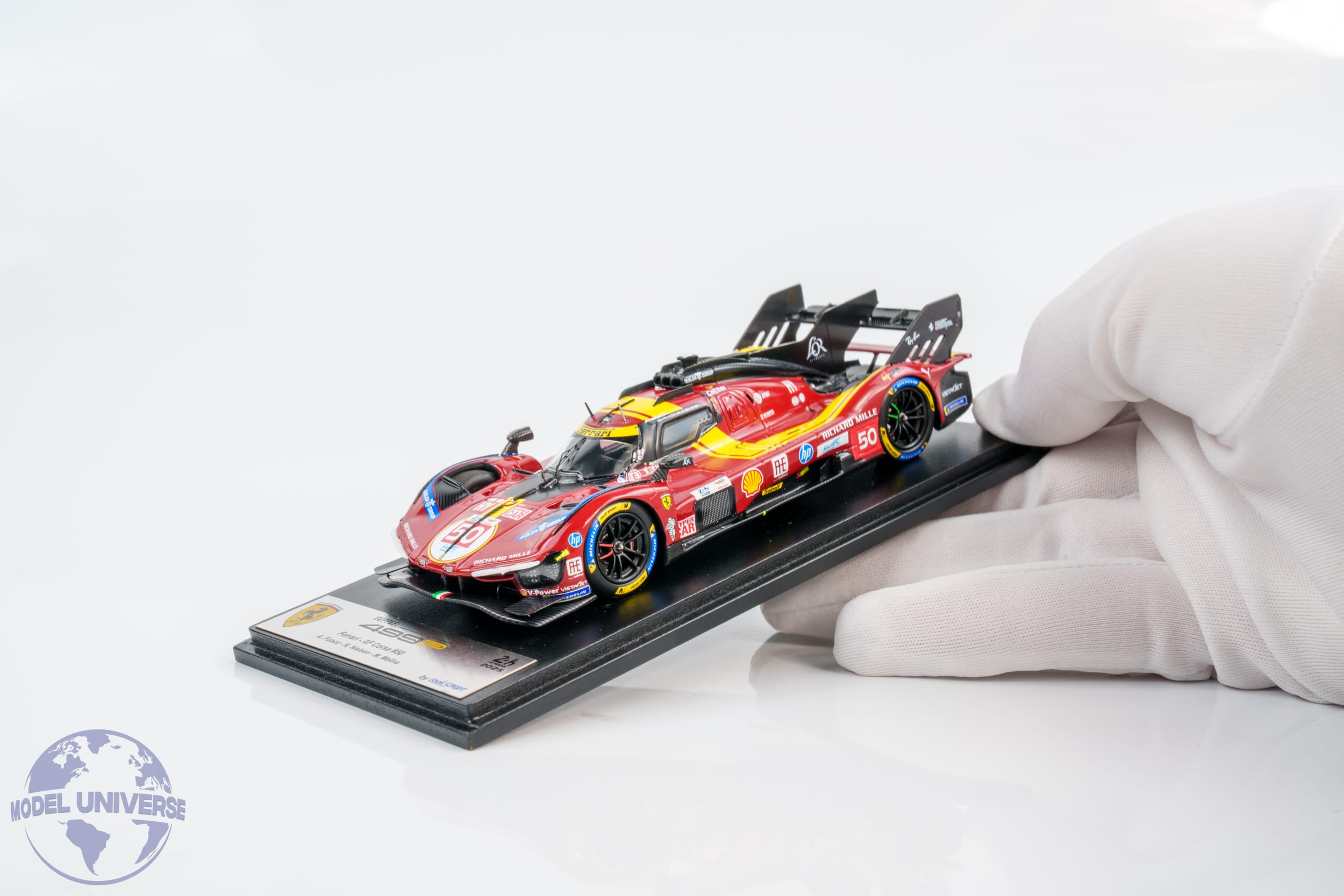 Looksmart - 1:43 Ferrari 499P No.50 24h Le Mans 2025 A.Fuoco, N.Nielsen, M.Molina - Resin Model 4 Looksmart - 1:43 Ferrari 499P No.50 24h Le Mans 2025 A.Fuoco, N.Nielsen, M.Molina - Resin Model