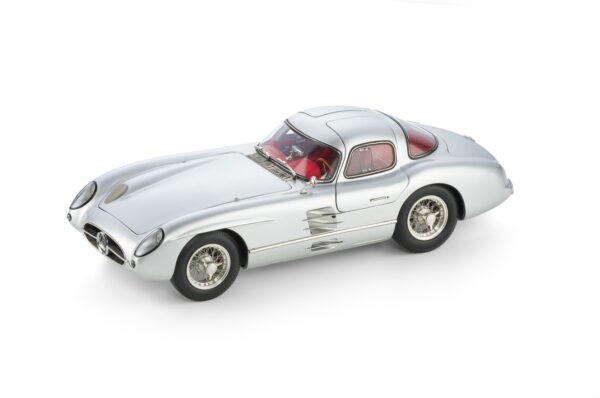 CMC 1/18 Mercedes 300 SLR Uhlenhaut Diecast Model Car M-076