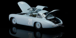 CMC M159 Mercedes 300SL W194 Bern 1952 GP 1:18 Model Car