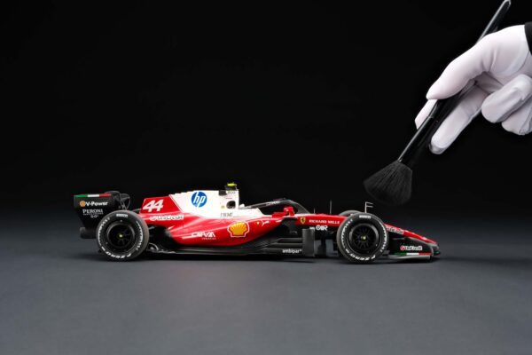 Diecast Model Shop - Model Universe 18 Amalgam 1:18 Ferrari SF-26 No.44 Lewis Hamilton 2026 Chinese GP (M6387-SC2) Resin Model