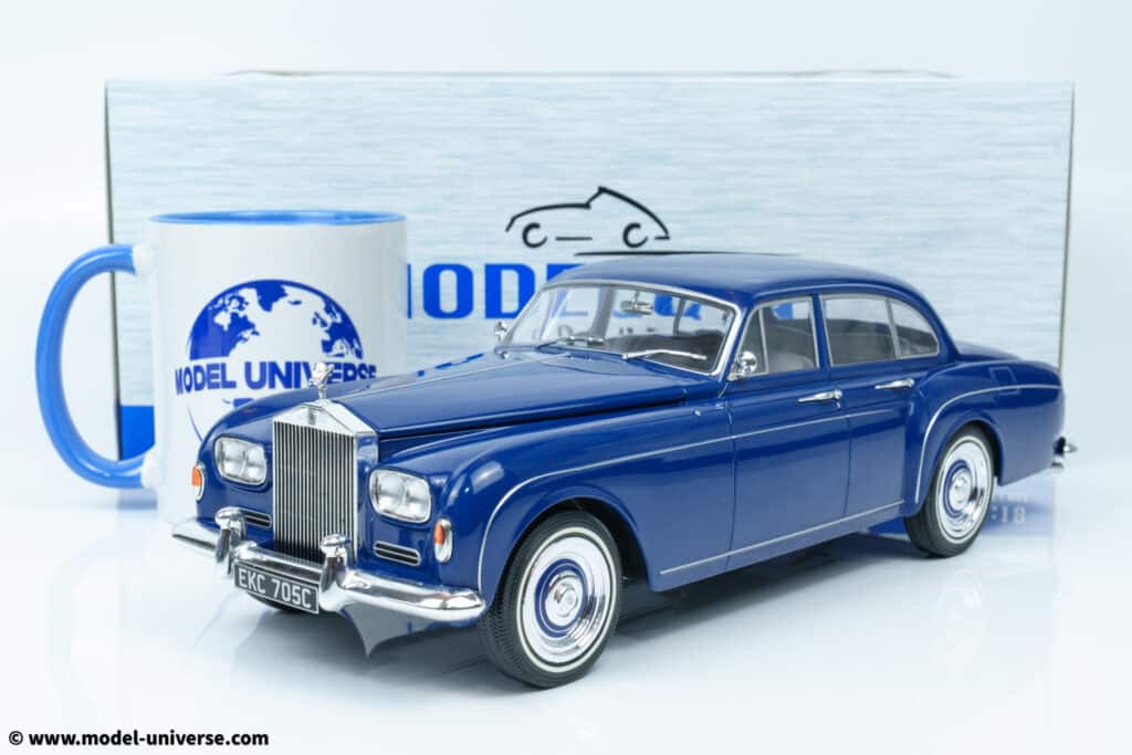 MCG 1:18 Rolls-Royce Silver Cloud III Flying Track by H.J. Mulliner in Dark Blue Diecast Model Now Available 1 MCG - 1:18 Rolls Royce Silver Cloud III Flying Track H.J.Mulliner Dark Blue 1965 - Diecast Model