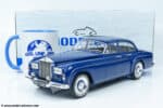 MCG - 1:18 Rolls Royce Silver Cloud III Flying Track H.J.Mulliner Dark Blue 1965 - Diecast Model